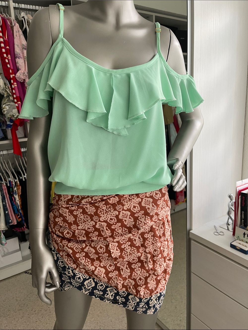 Women's Mint Ruffle Cold-Shoulder top